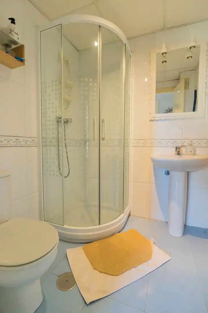 Bathroom of Apartments for sale in Mijas  with Community pool