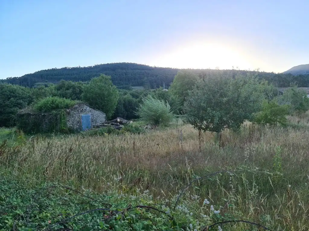 Wohnbaugrundstück zum Verkauf in Boiro, imagen 3