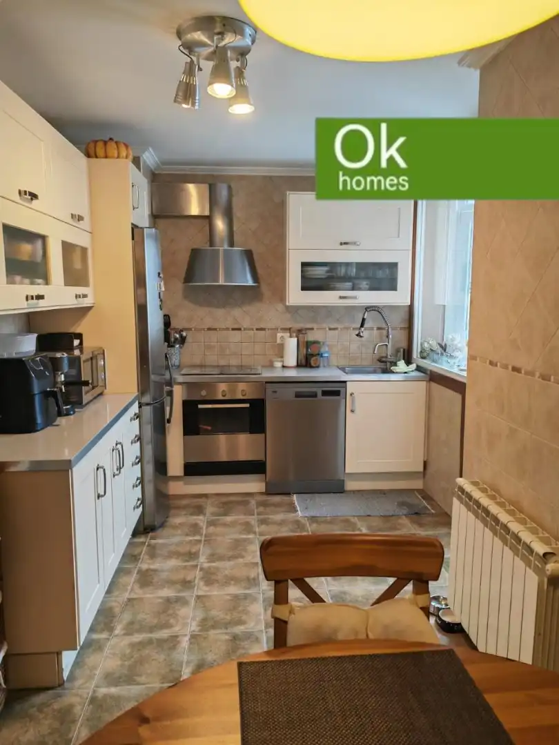 Cocina de Piso en venta en A Coruña Capital  con Calefacción, Amueblado y Horno