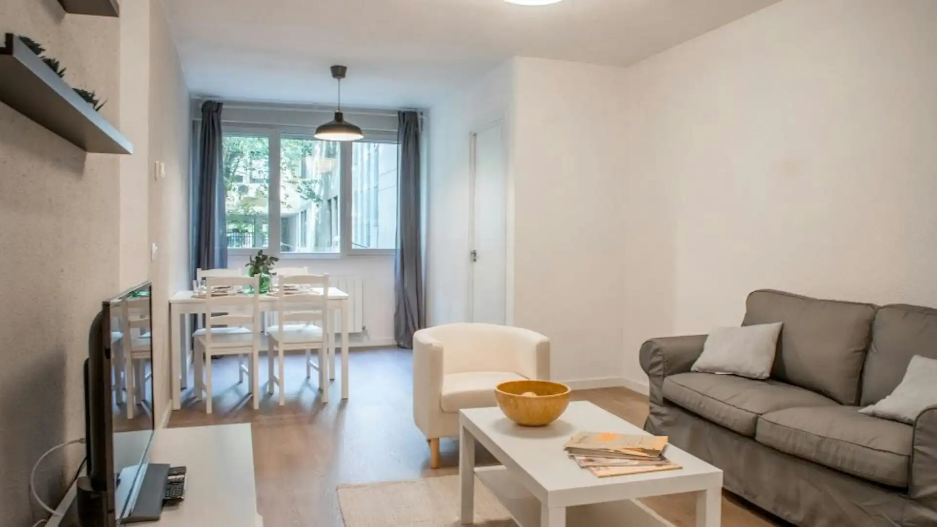 Außenansicht von Wohnung zur Miete in Madrid mit Heizung, Möbliert und Waschmaschine