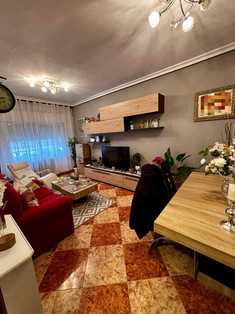 Living room of Flat for sale in Pinto  with Air Conditioner, Heating and Storage room