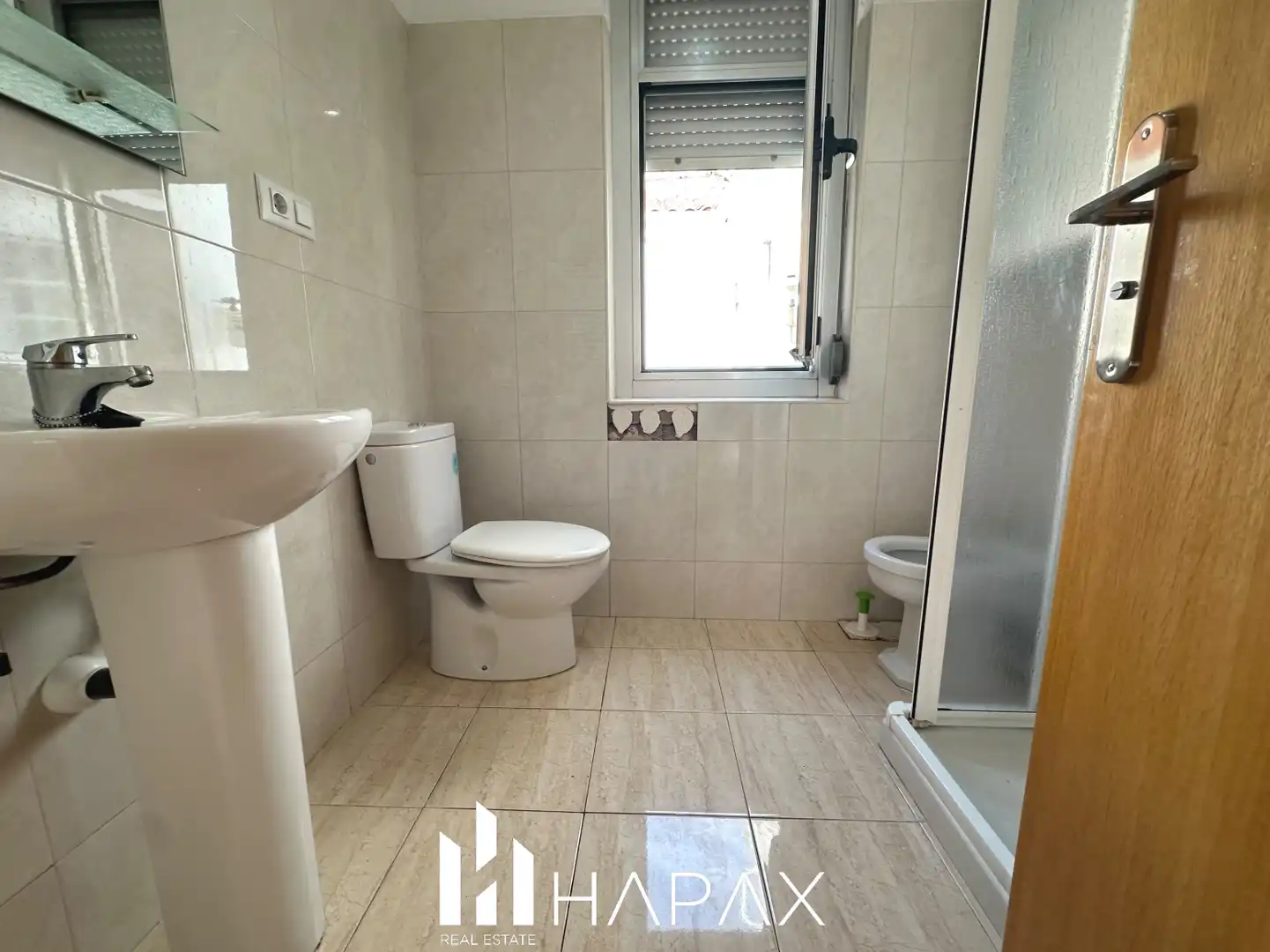 Bathroom of Flat for sale in Salamanca  with Heating and Balcony