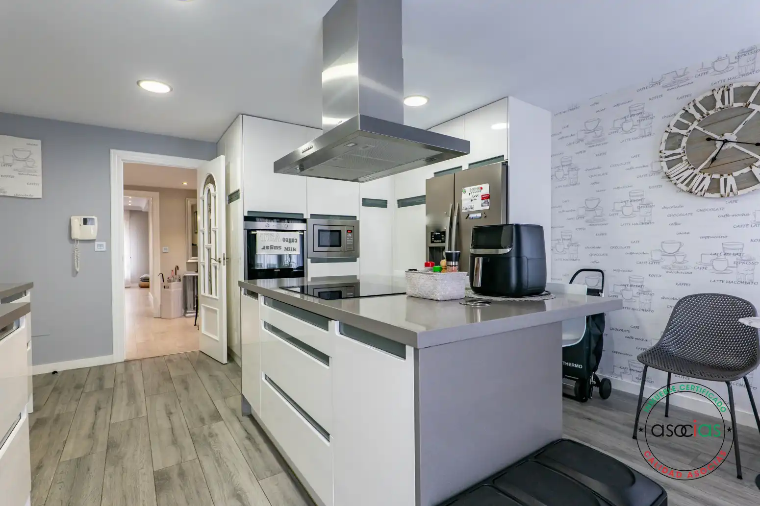 Cocina de Piso en venta en Gijón  con Calefacción y Terraza