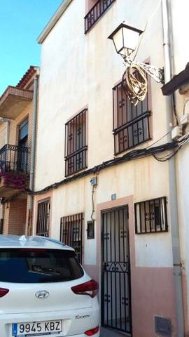 Casa adosada en Venta en Calle Don Benito, 12 en Minglanilla