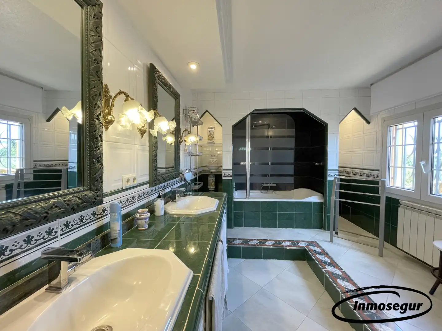 Bathroom of Country homes for sale in Salou  with Air Conditioner, Heating and Private garden