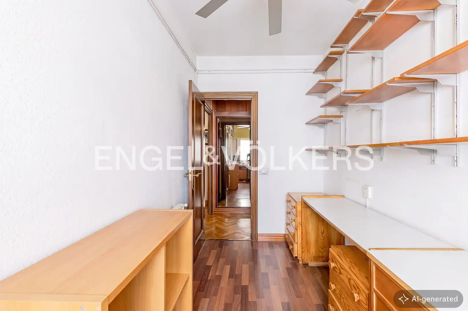 Piso en venta en Barcelona con Calefacción y Balcón