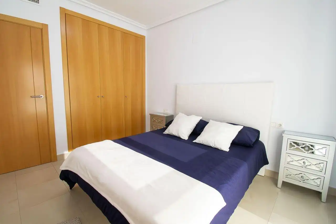 Bedroom of Apartments for rent in Benidorm  with Air Conditioner, Private garden and Terrace