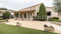 Exterior view of House or chalet for sale in Sant Esteve Sesrovires  with Air Conditioner, Heating and Private garden