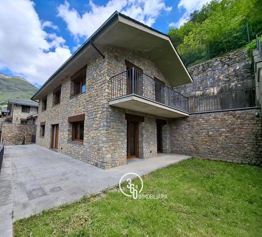 Casa-chalet en Venta en Aixirivall