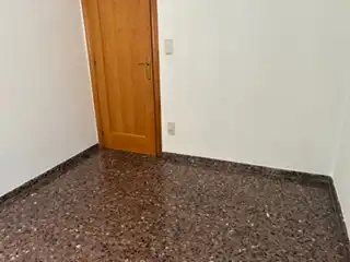 Piso en venta en Zaragoza con Calefacción, Terraza y Trastero