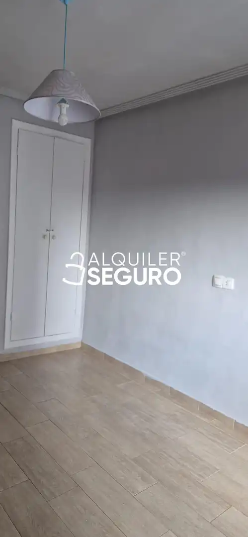 Bedroom of Flat for rent in Gijón 