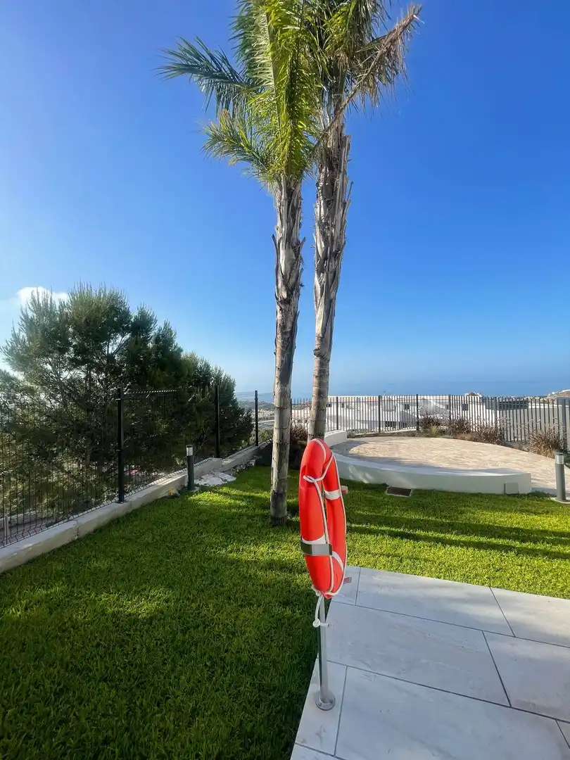 Penthouse with pool for sale in rocas blancas, imagen 2