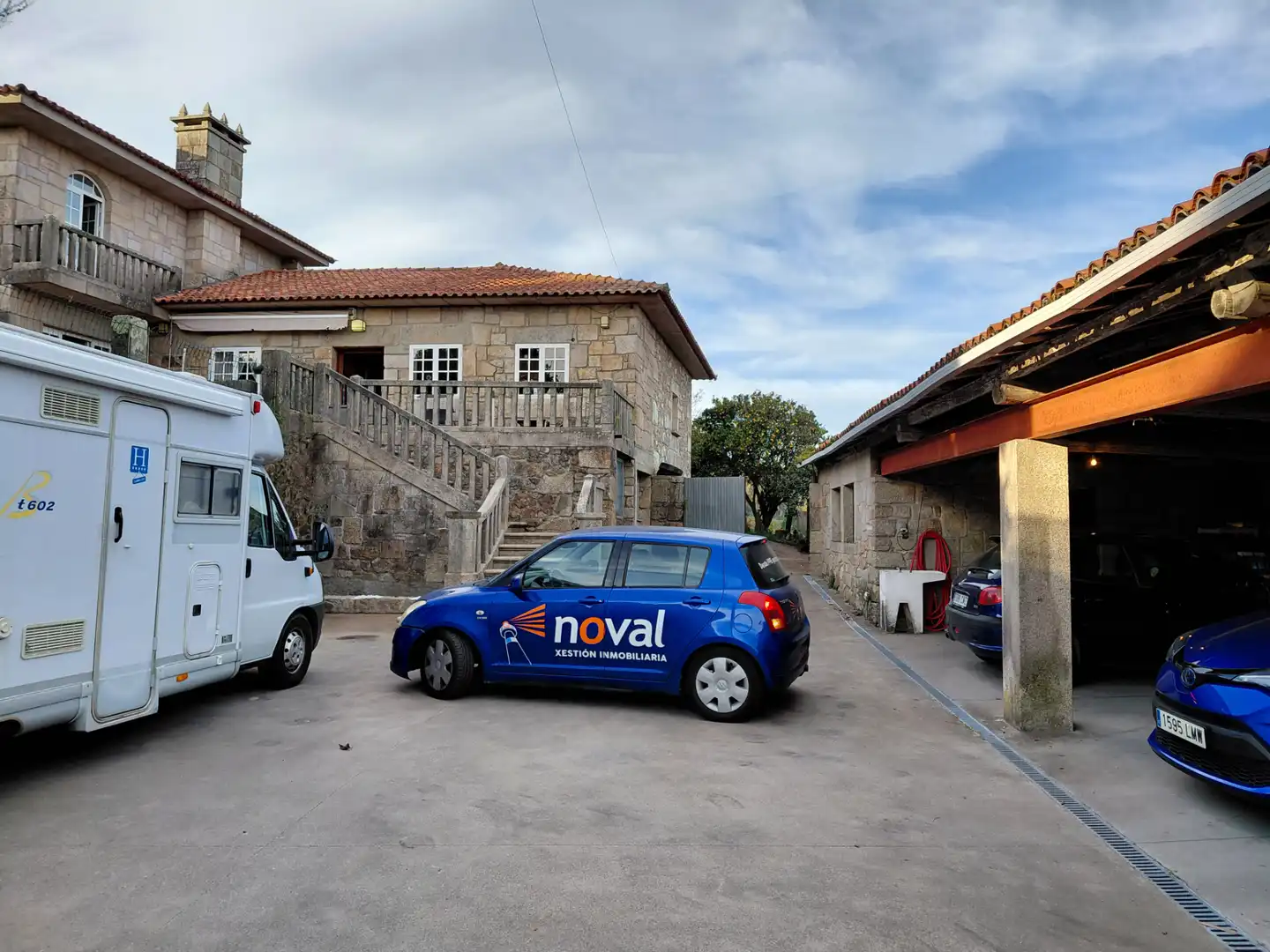 Parkplatz von Haus oder Chalet zum Verkauf in Vilanova de Arousa mit Heizung, Privatgarten und Parkett