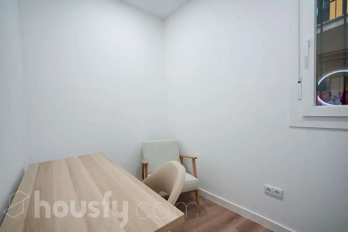 Ground floor for sale in Madrid  with Air Conditioner, Heating and Parquet flooring