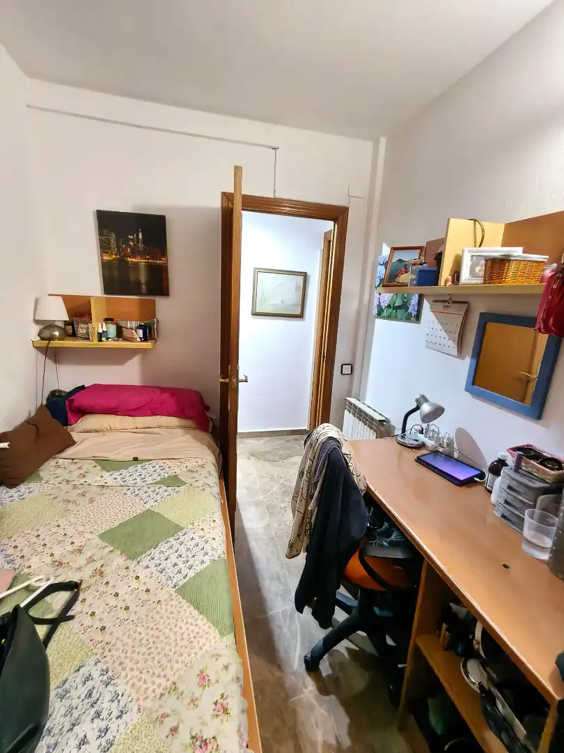 Dormitori de Dúplex en venda en L'Hospitalet de Llobregat amb Aire condicionat, Calefacció i Balcó