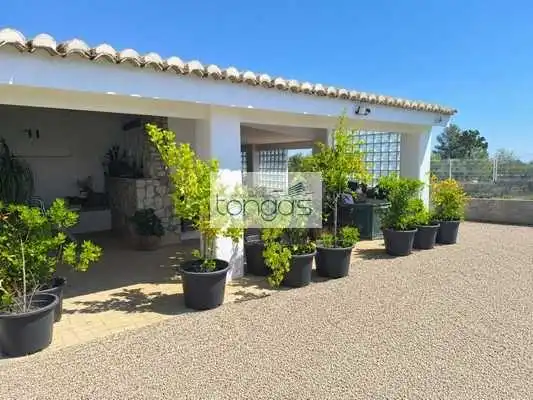 Terrassa de Casa o xalet en venda en Chella amb Jardí privat