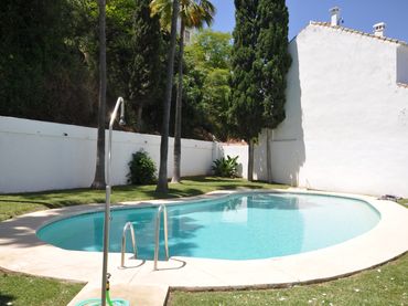 Appartamento con piscina in vendita a C/ Acuario de Riviera