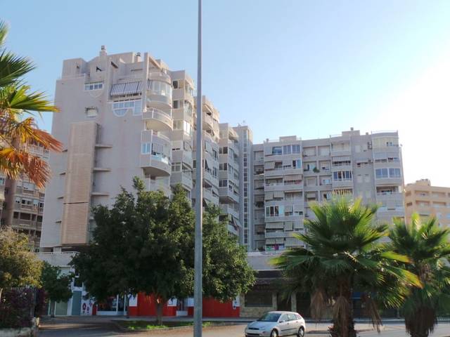 Piso en Venta en Calle Pedro Ferrándiz, 3 en Cabo de las Huertas