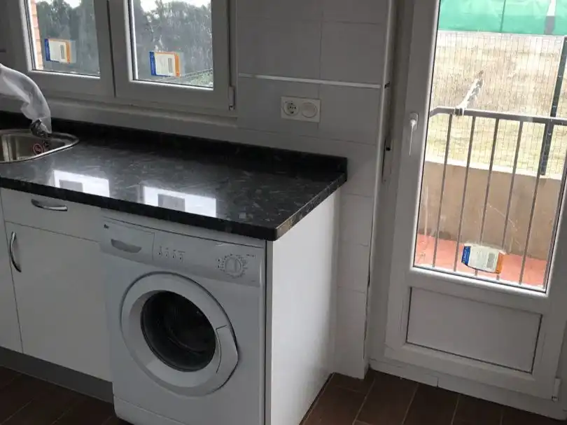 Cocina de Casa o chalet de alquiler en Valverde de la Virgen con Calefacción, Jardín privado y Terraza
