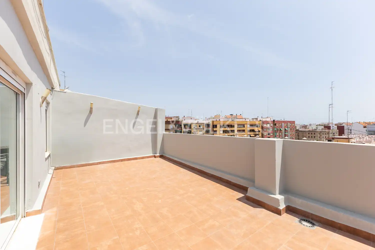 Terrasse von Dachboden zur Miete in Valencia mit Heizung, Terrasse und Abstellraum