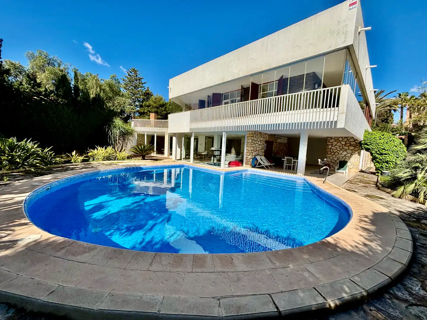 Piscina de Casa o xalet en venda en Alicante / Alacant amb Jardí privat, Terrassa i Traster
