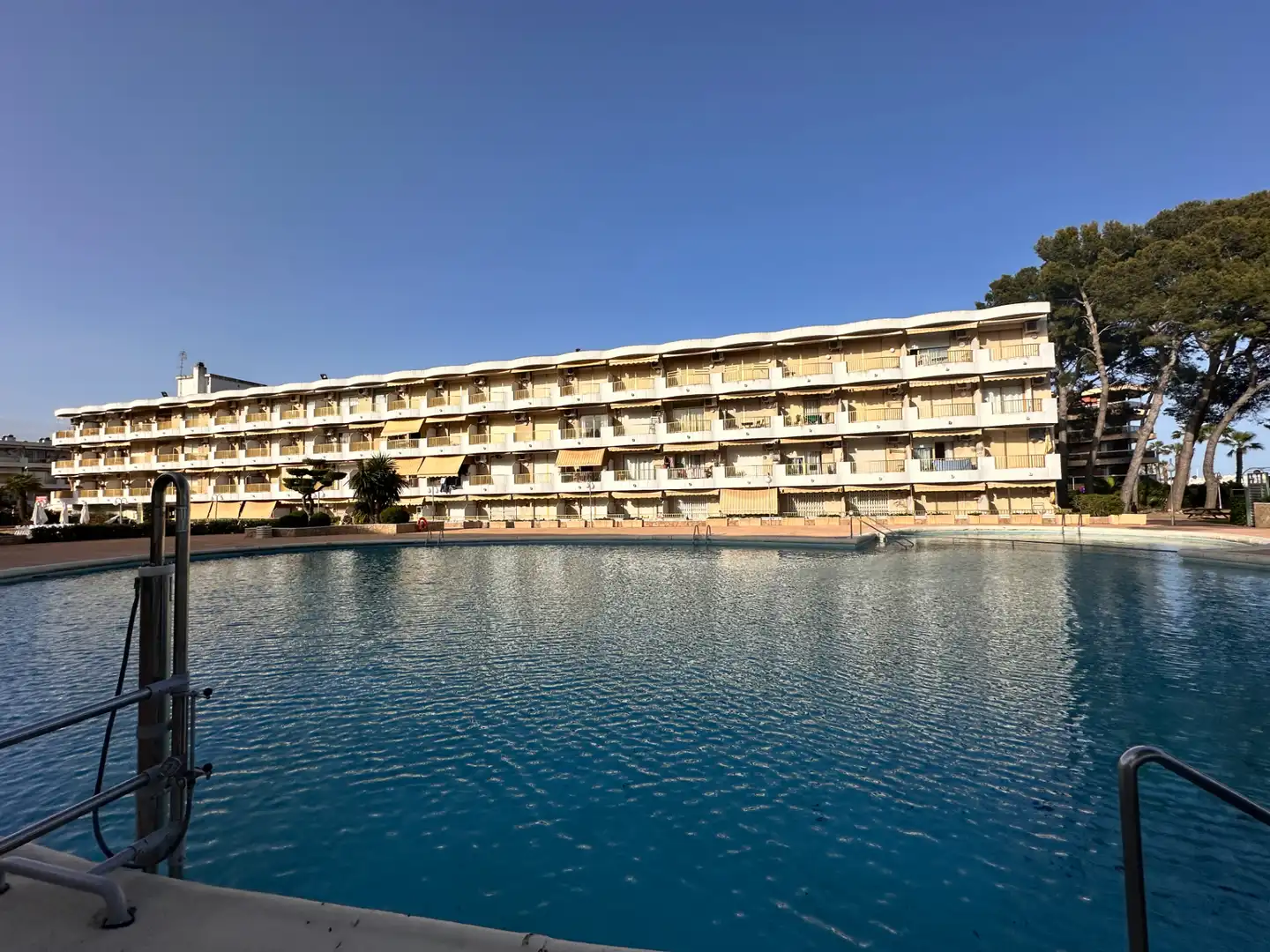 Piscina de Estudi en venda en Cambrils amb Aire condicionat, Calefacció i Terrassa