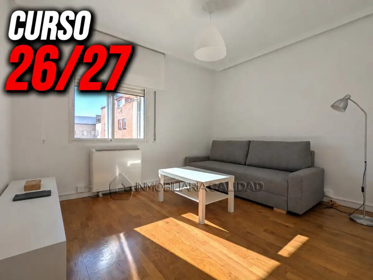 Sala de estar de Piso de alquiler en Burgos con Calefacción y Amueblado
