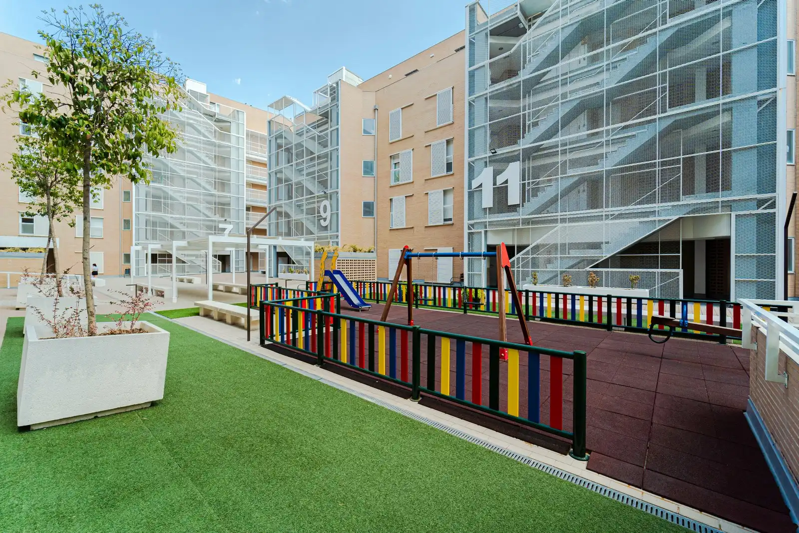 Terrasse von Wohnung zur Miete in Móstoles mit Abstellraum