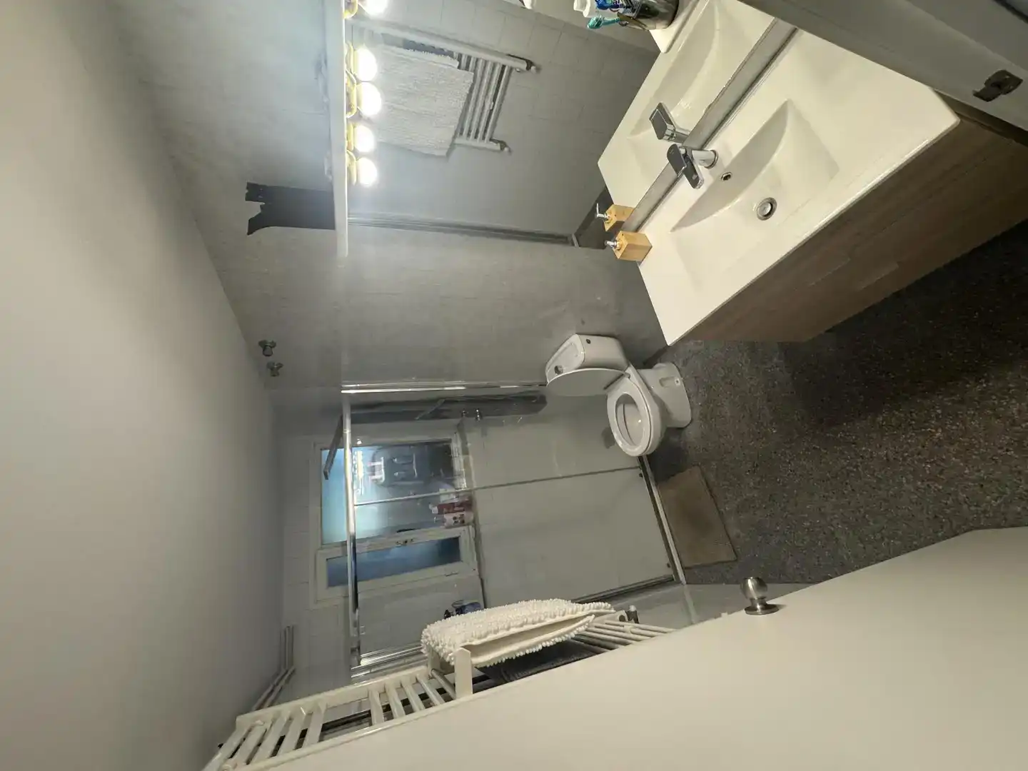 Baño de Piso para compartir en Mollet del Vallès con Amueblado