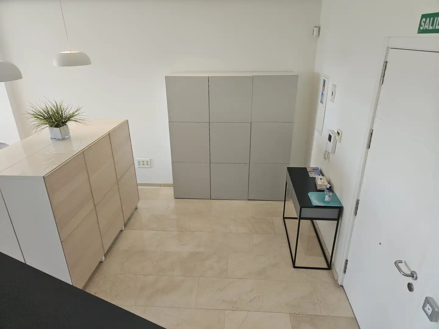 Habitación de Local en venta en Marbella con Aire acondicionado, Calefacción y Terraza
