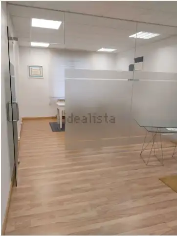 Oficina en venda en  Pamplona / Iruña amb Calefacció i Internet