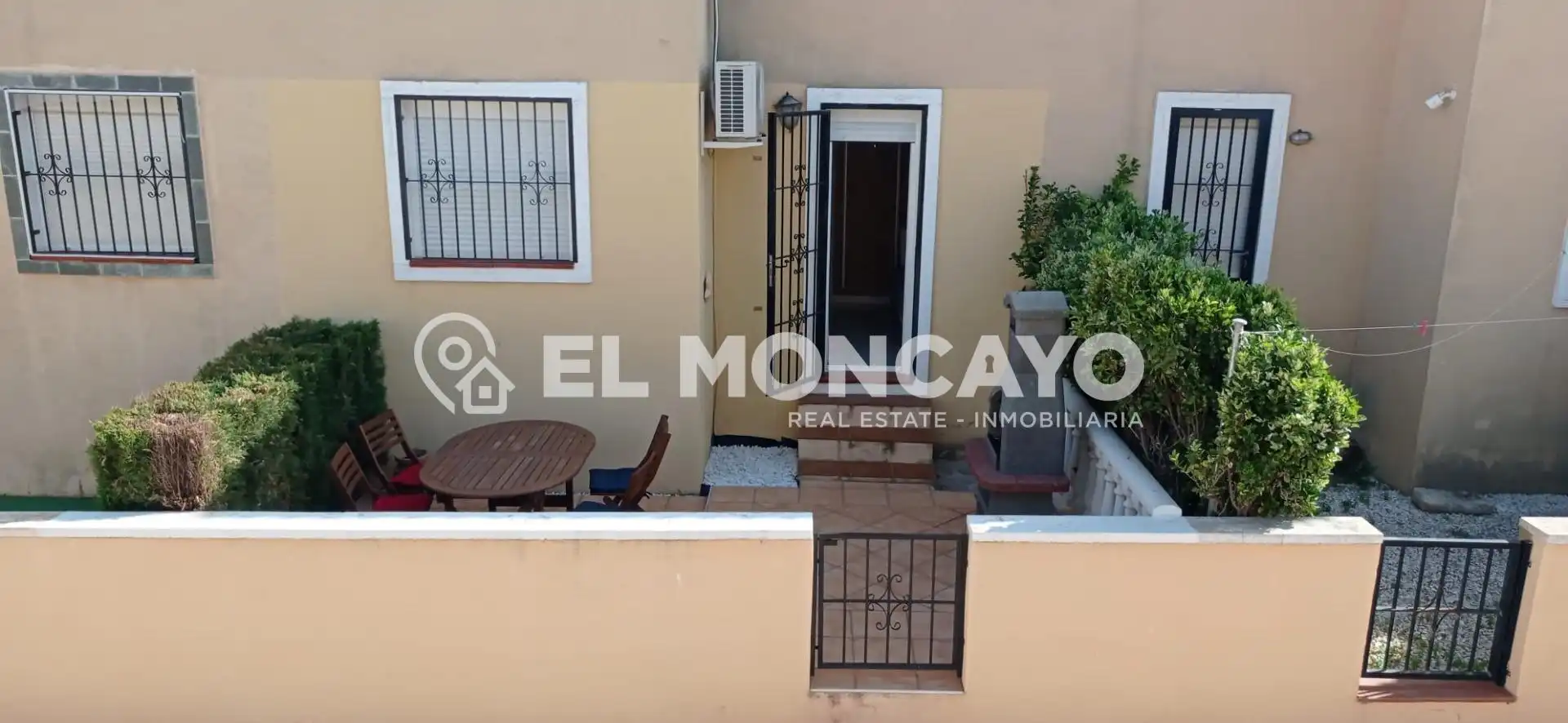 Casa o xalet en venda a Calle Calle los Mandarinos, San Miguel de Salinas