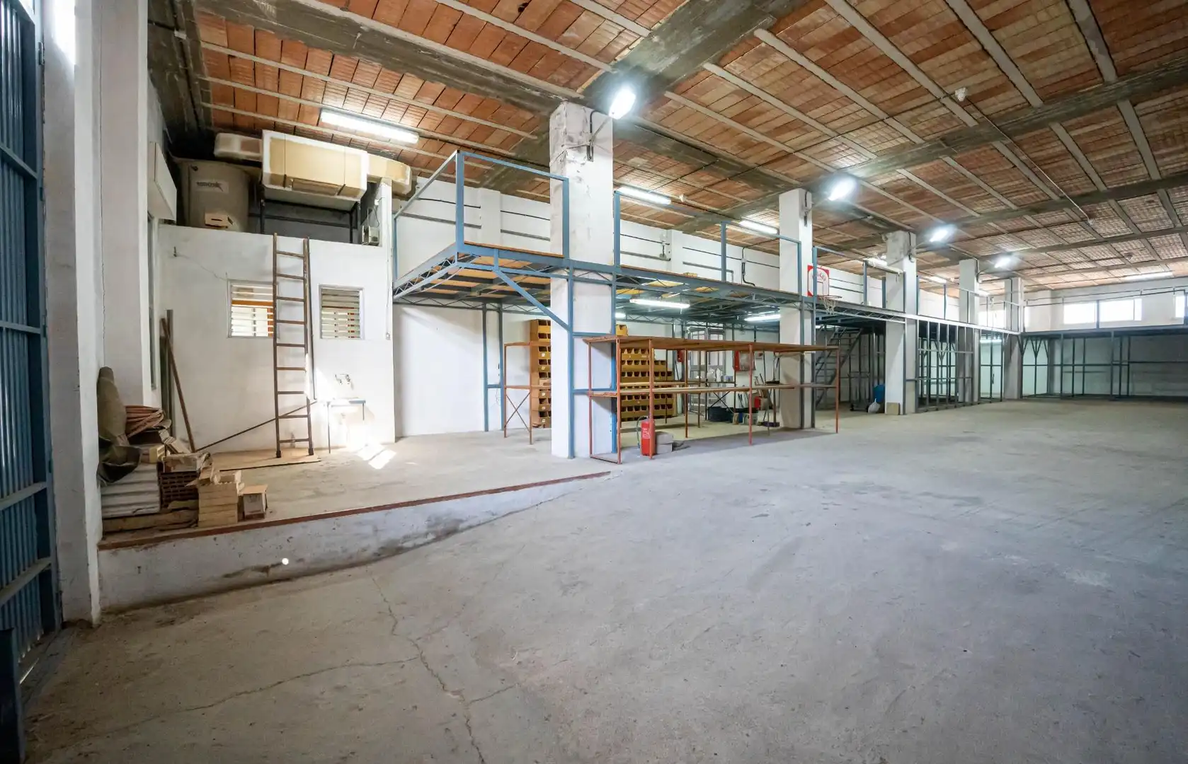 Business premises for sale in Avenida CONSTITUCION 38, imagen 11