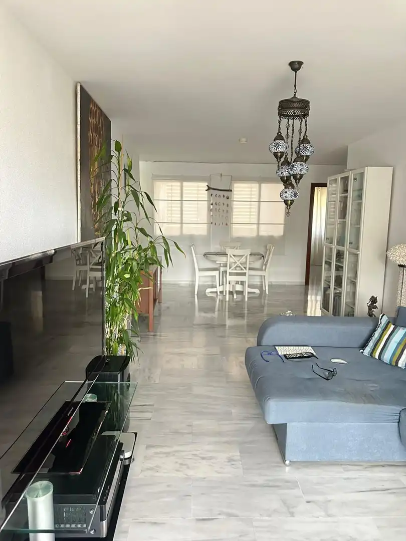 Comedor de Piso en venta en Benalmádena con Calefacción, Terraza y Piscina comunitaria