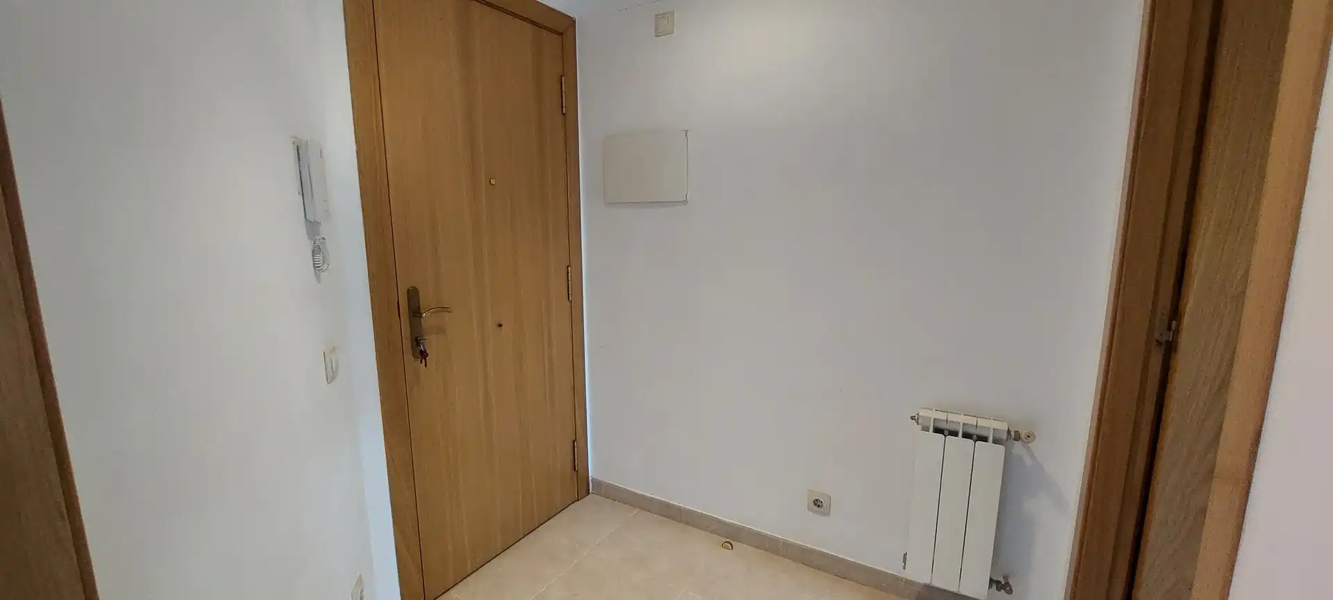 Wohnung zur Miete in Vallgorguina mit Heizung, Parkett und Balkon