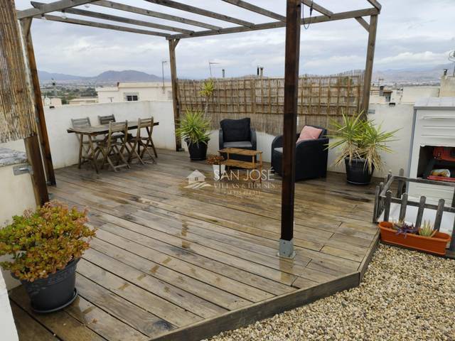 Casa-chalet en Alquiler en Las Fuentes - Los Cipreses