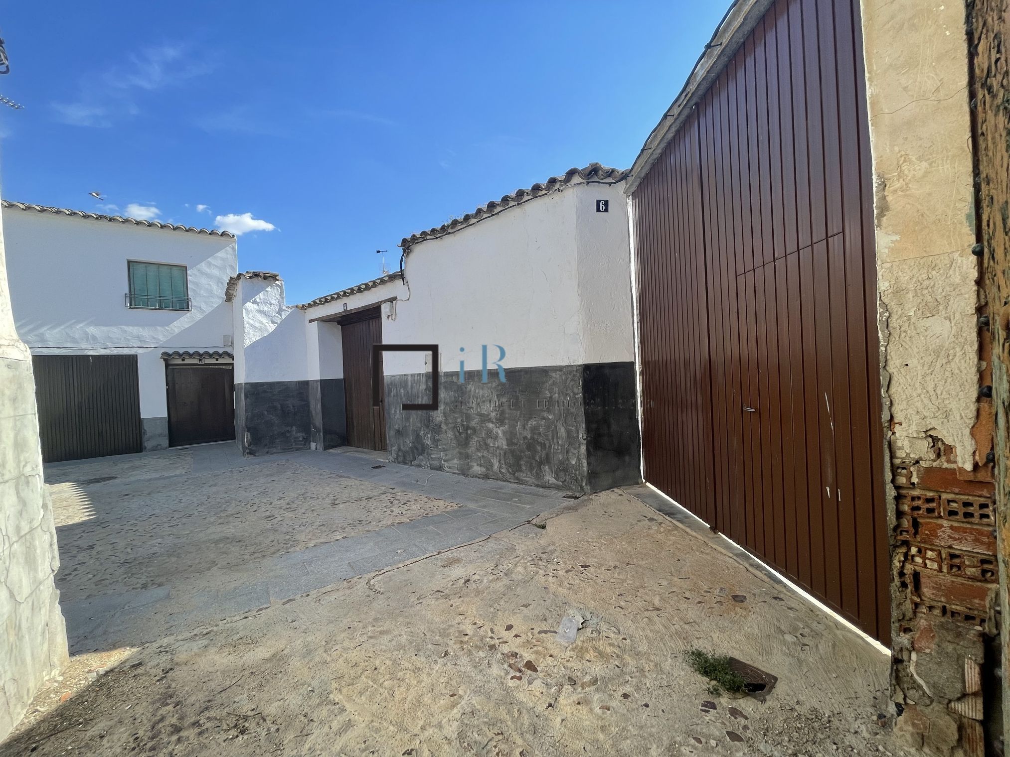 Casa adosada en venda a Orgaz