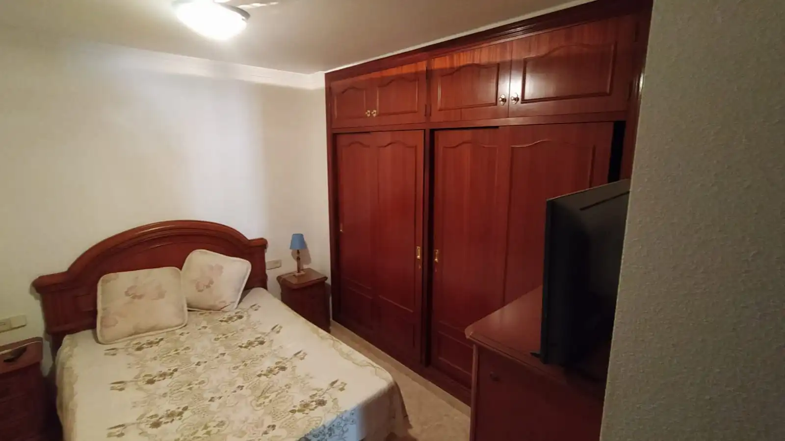 Habitación de Piso en venta en Melilla con Amueblado