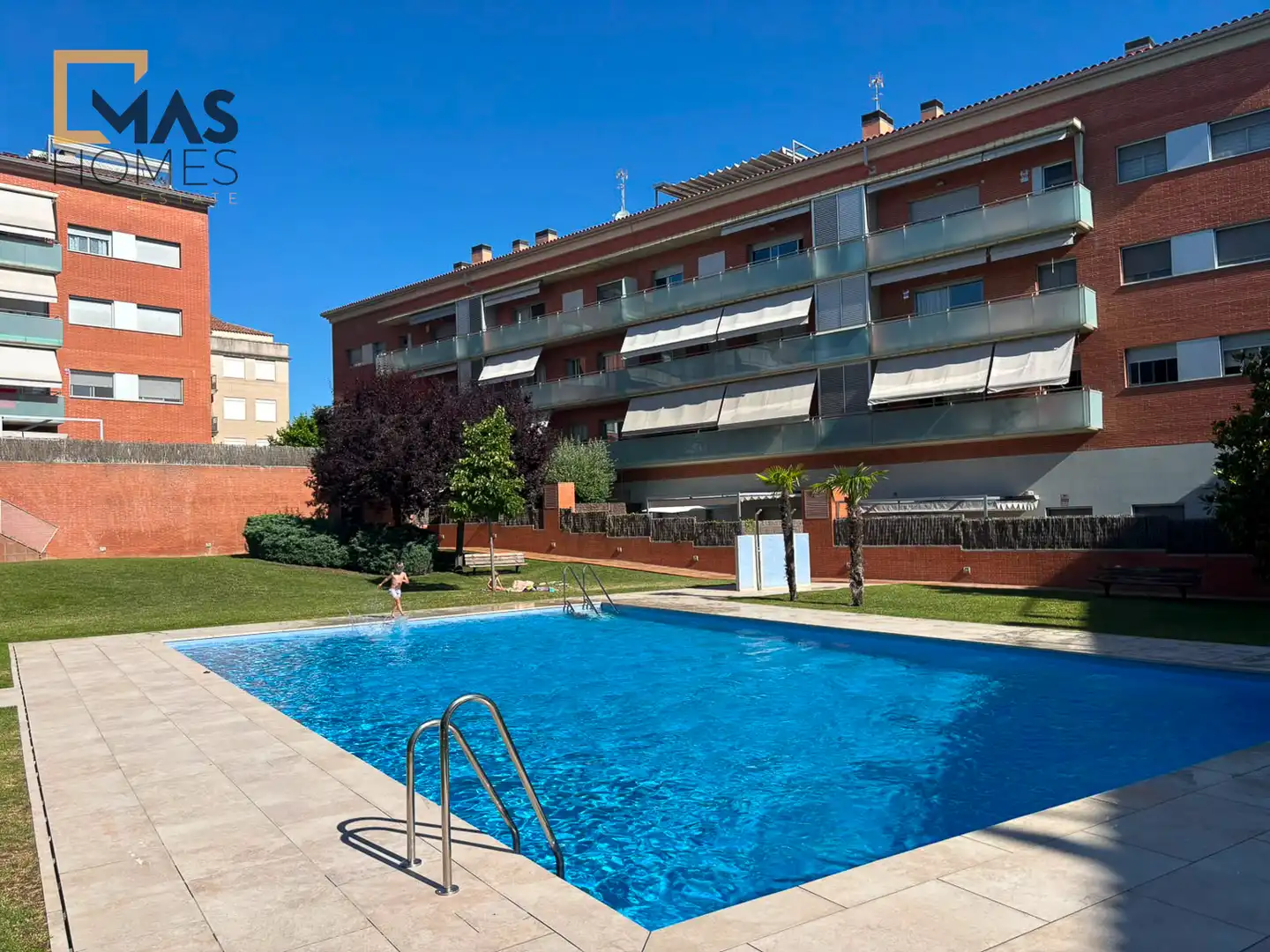 Piscina de Pis en venda en Rubí amb Aire condicionat, Calefacció i Balcó