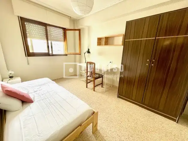Bedroom of Flat for rent in Castellón de la Plana / Castelló de la Plana  with Terrace and Furnished
