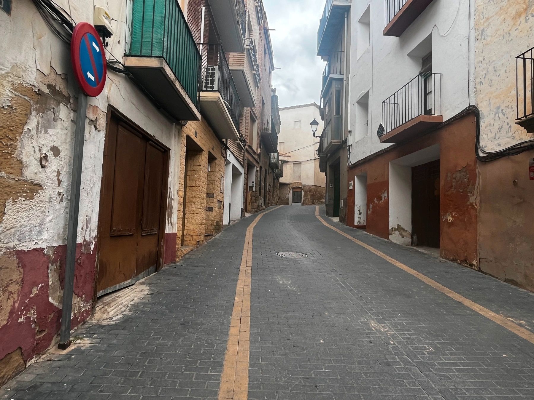 Exterior view of House or chalet for sale in Caspe  with Furnished and Oven