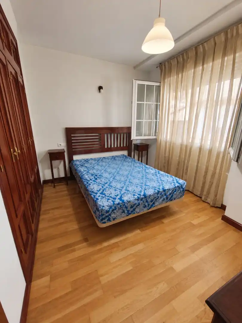 Bedroom of Flat for rent in Sahagún, León