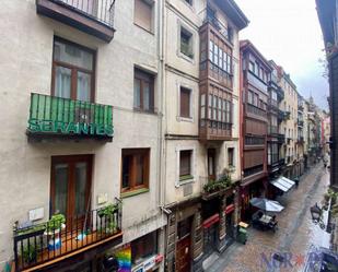 Terrassa de Pis en venda en Bilbao  amb Balcó