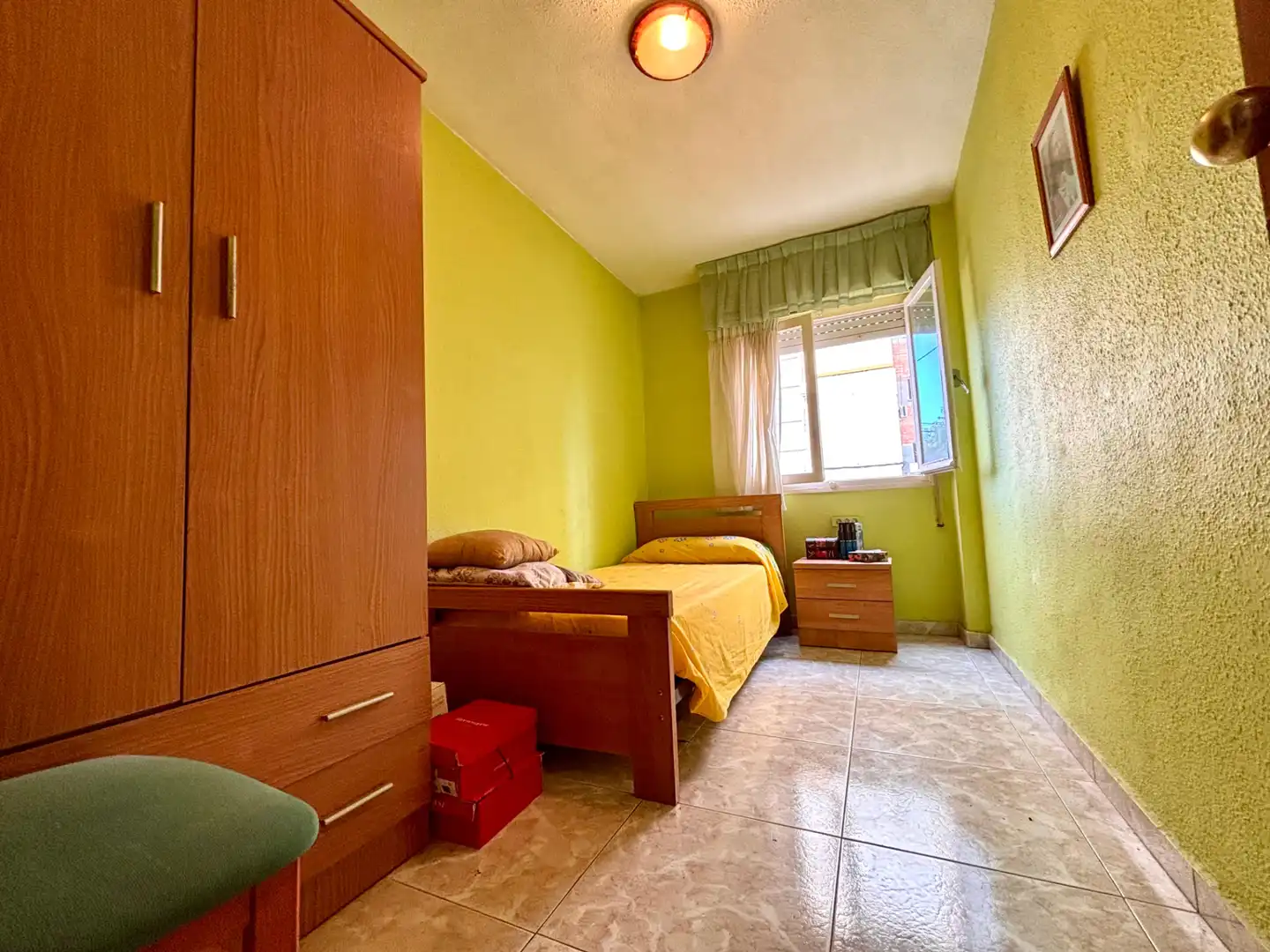 Habitación de Piso en venta en Alicante / Alacant con Aire acondicionado, Amueblado y Lavadora