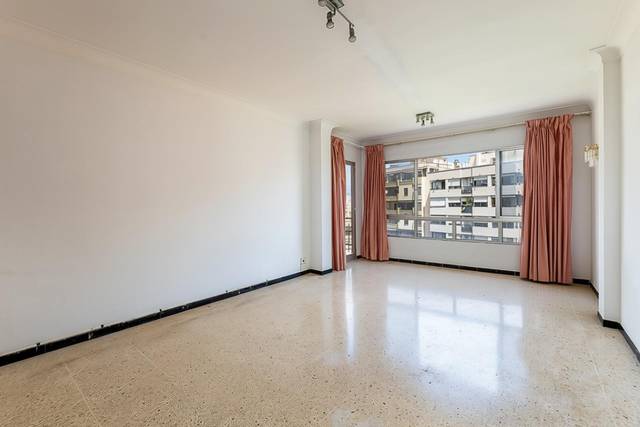 Piso en Venta en Pere Garau