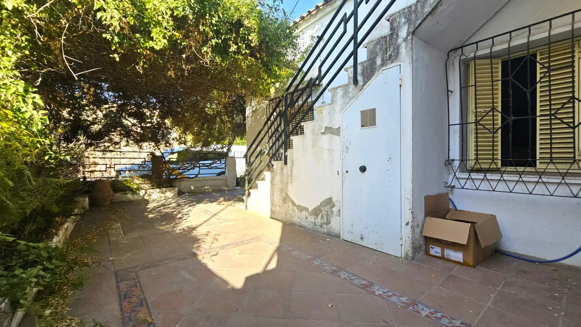 Vista exterior de Casa o xalet en venda en Sanlúcar de Barrameda amb Jardí privat