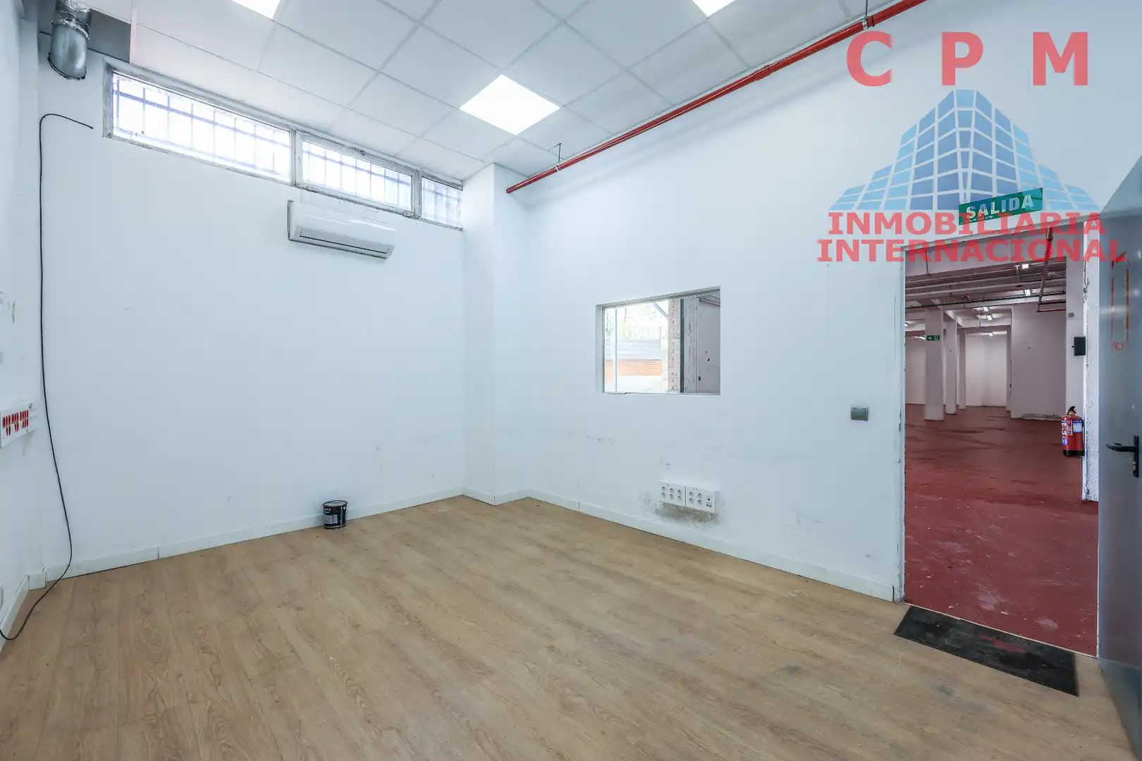 Nave industrial en venta en Madrid con Calefacción y Alarma