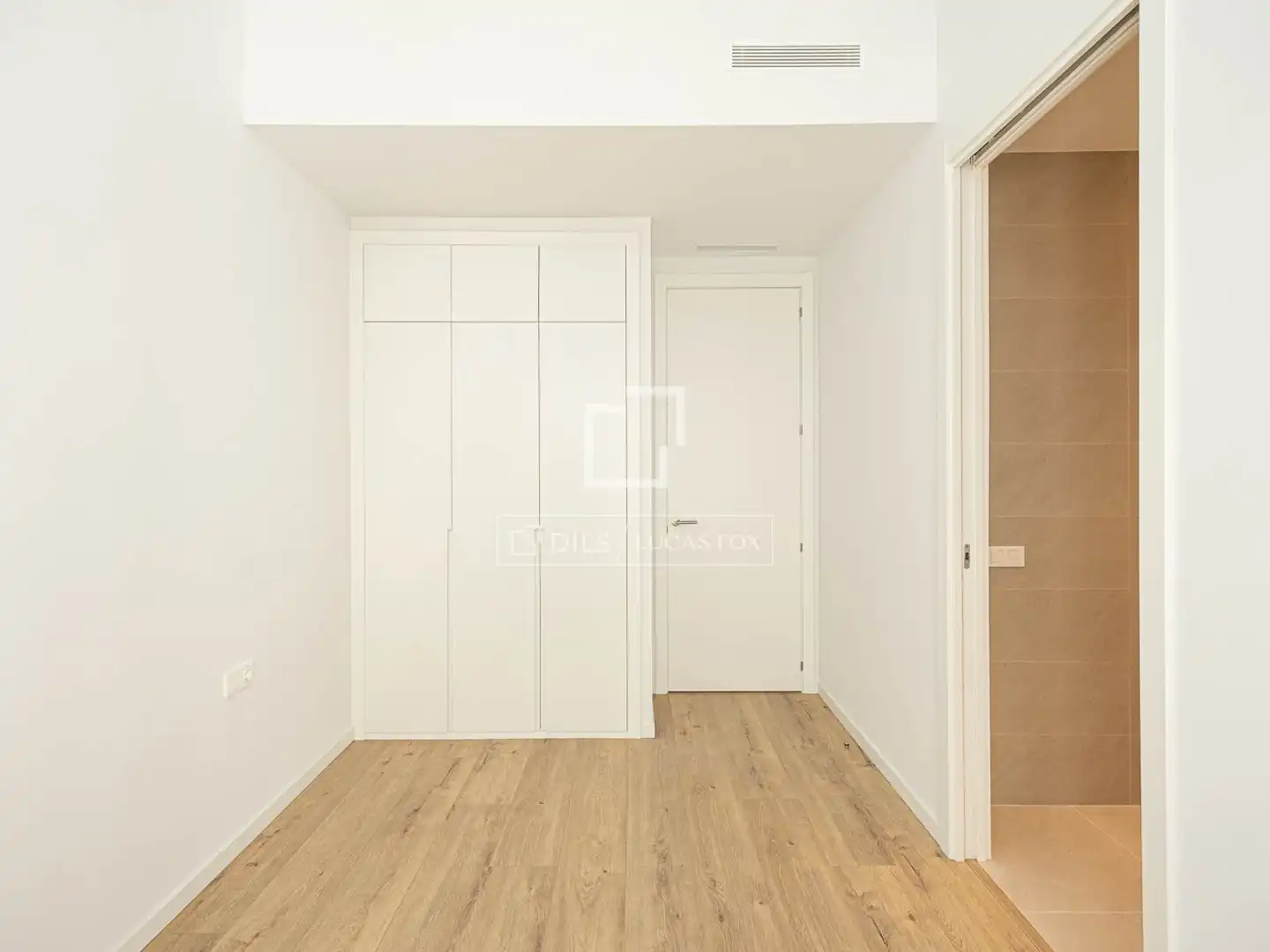 Piso en venta en Barcelona con Aire acondicionado, Calefacción y Terraza