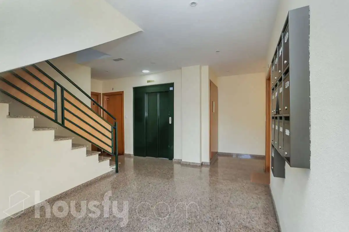 Wohnung zum Verkauf in Tordera mit Klimaanlage, Heizung und Terrasse