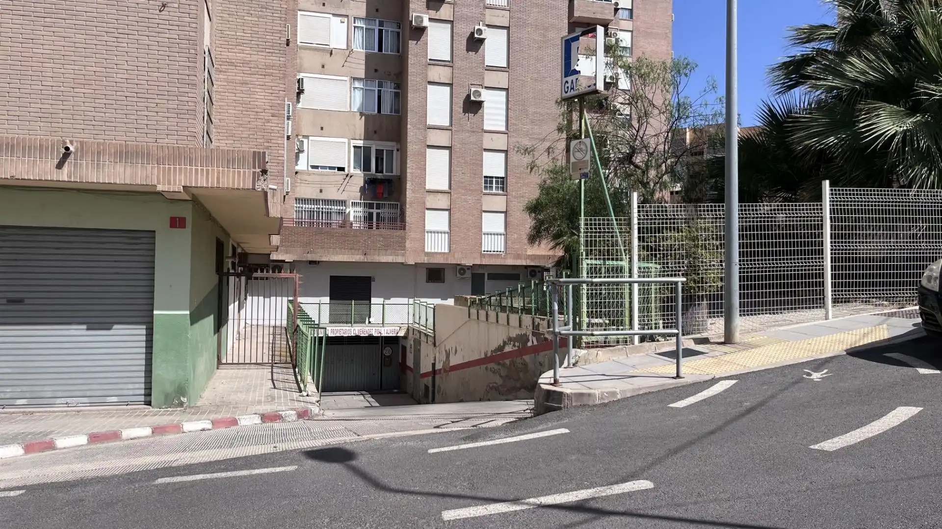 Vista exterior de Garaje en venta en Almería